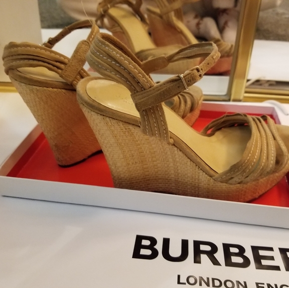 Vintage J. Crew Nude Tan suede strappy Platform wedge heel sandal - Picture 4 of 11